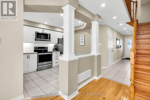 2070 Glenhampton Road, Oakville (West Oak Trails), ON - Indoor Photo Showing Kitchen