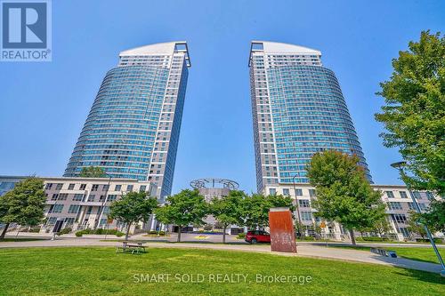 2307 - 38 Lee Centre Drive, Toronto (Woburn), ON - Outdoor