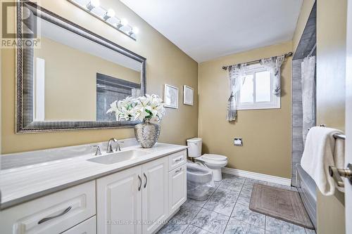 345 Manhattan Drive, Markham (Markville), ON - Indoor Photo Showing Bathroom