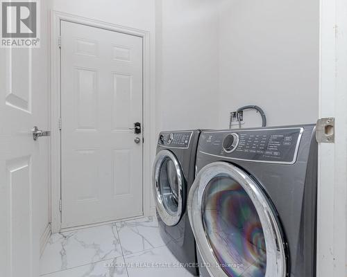 152 Remembrance Road, Brampton (Northwest Brampton), ON - Indoor Photo Showing Laundry Room