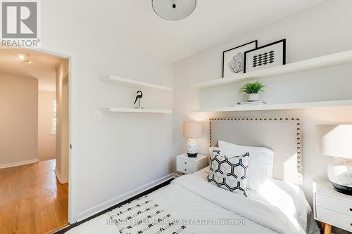 905 Carlaw Avenue, Toronto (Playter Estates-Danforth), ON - Indoor Photo Showing Bedroom