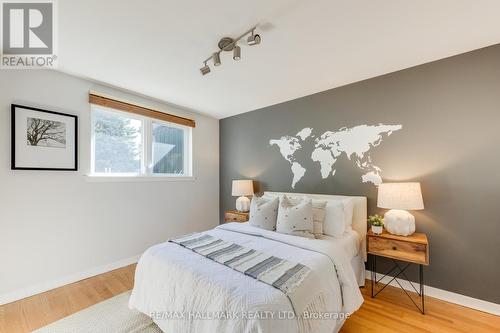 905 Carlaw Avenue, Toronto (Playter Estates-Danforth), ON - Indoor Photo Showing Bedroom