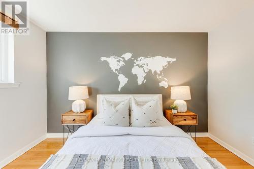 905 Carlaw Avenue, Toronto (Playter Estates-Danforth), ON - Indoor Photo Showing Bedroom