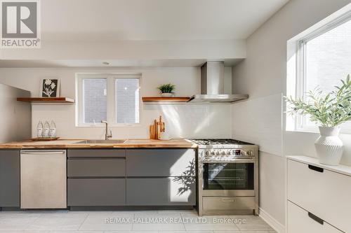 905 Carlaw Avenue, Toronto (Playter Estates-Danforth), ON - Indoor Photo Showing Kitchen