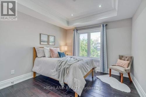 150 Oliver Place, Oakville, ON - Indoor Photo Showing Bedroom