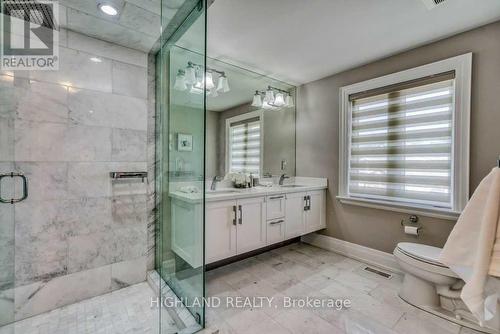 150 Oliver Place, Oakville, ON - Indoor Photo Showing Bathroom