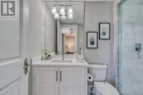 150 Oliver Place, Oakville, ON - Indoor Photo Showing Bathroom