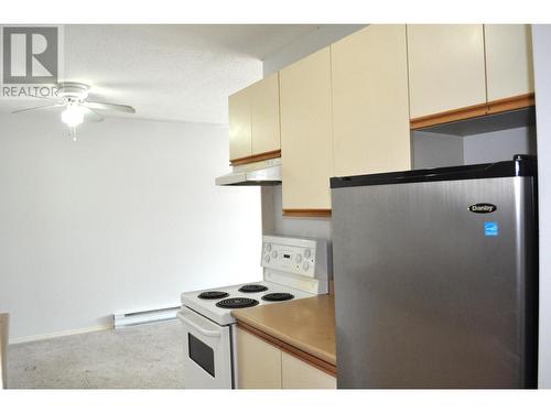 313-1760 Brunner Ave, Kamloops, BC - Indoor Photo Showing Kitchen