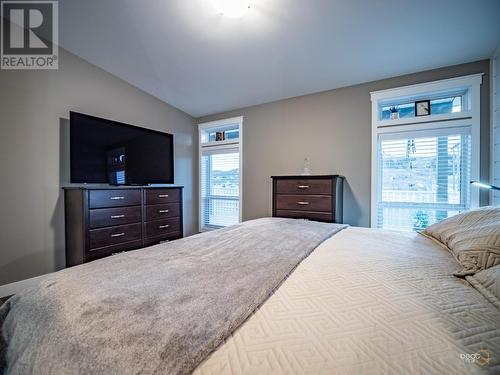 3209 Shuswap Rd, Kamloops, BC - Indoor Photo Showing Bedroom