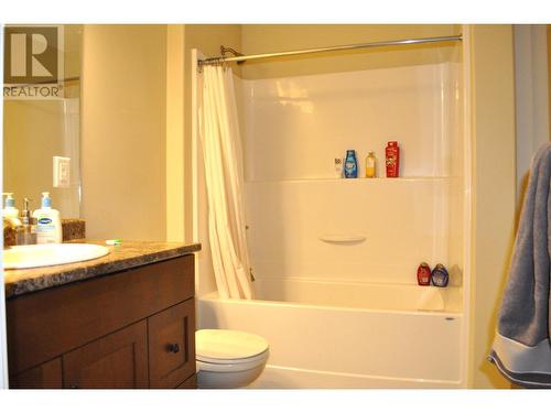 303-755 Mcgill Rd, Kamloops, BC - Indoor Photo Showing Bathroom