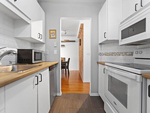 Kitchen - 3370 Rue Dalbé-Viau, Montréal (Lachine), QC - Indoor Photo Showing Kitchen