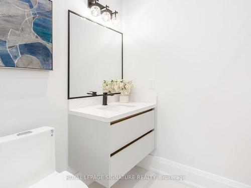 1306 Tansley Dr, Oakville, ON - Indoor Photo Showing Bathroom