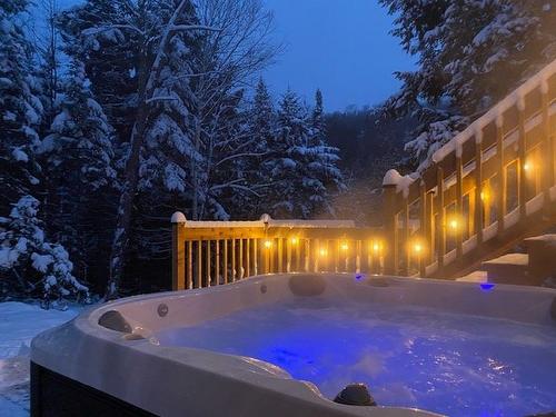 Hot tub - 1416 Ch. Des Lacs, Mont-Blanc, QC - Outdoor With Deck Patio Veranda