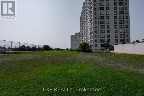 1817 - 5 Greystone Walk Drive, Toronto (Kennedy Park), ON - Outdoor