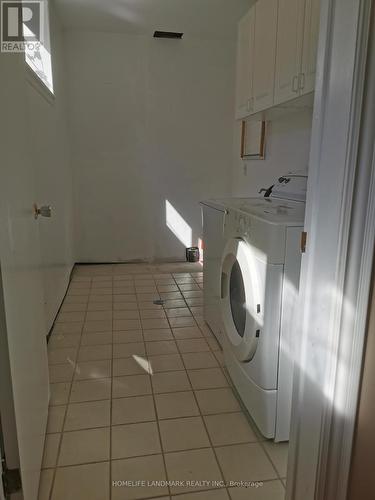 6 Isobel Street, Barrie, ON - Indoor Photo Showing Laundry Room