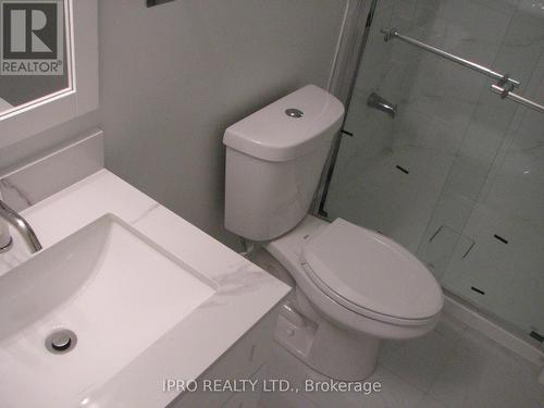 1343 Marshall Crescent N, Milton, ON - Indoor Photo Showing Bathroom