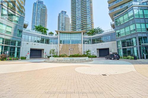 2607 - 2240 Lake Shore Boulevard W, Toronto, ON - Outdoor With Facade