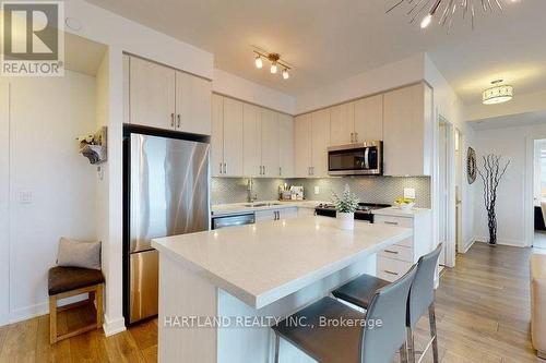 703 - 4655 Glen Erin Drive E, Mississauga, ON - Indoor Photo Showing Kitchen