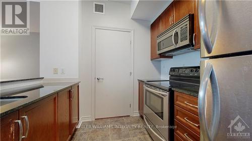 2005 - 200 Rideau Street, Ottawa, ON - Indoor Photo Showing Kitchen