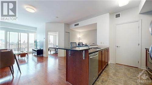 200 Rideau Street Unit#2005, Ottawa, ON - Indoor Photo Showing Kitchen