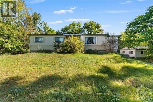 1338 Usborne Street, Mcnab/Braeside, ON - Outdoor