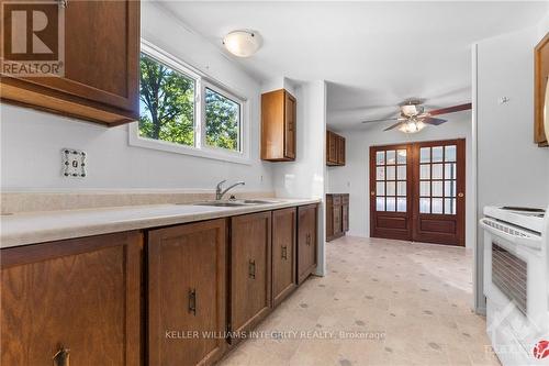 1338 Usborne Street, Mcnab/Braeside, ON - Indoor Photo Showing Kitchen With Double Sink