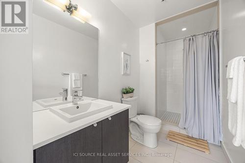 902 - 32 Camden Street, Toronto, ON - Indoor Photo Showing Bathroom