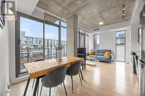 902 - 32 Camden Street, Toronto, ON - Indoor Photo Showing Dining Room