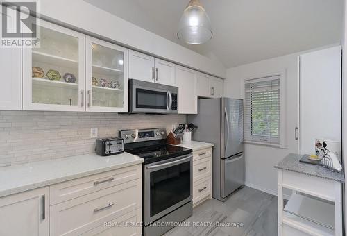 219 - 65 Bristol Road E, Mississauga, ON - Indoor Photo Showing Kitchen With Stainless Steel Kitchen