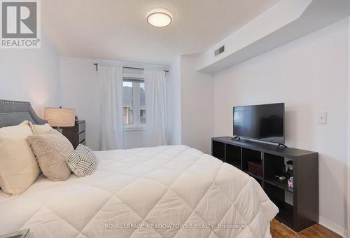 219 - 65 Bristol Road E, Mississauga (Hurontario), ON - Indoor Photo Showing Bedroom