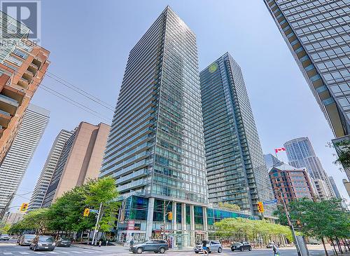 4001 - 38 Grenville Street, Toronto (Bay Street Corridor), ON - Outdoor With Facade