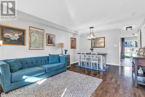 40 Pettitt Drive, Guelph (Grange Hill East), ON - Indoor Photo Showing Living Room