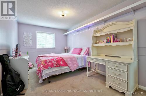 3943 Coachman Circle, Mississauga (Churchill Meadows), ON - Indoor Photo Showing Bedroom