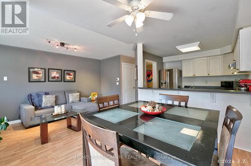 3943 Coachman Circle, Mississauga, ON - Indoor Photo Showing Dining Room