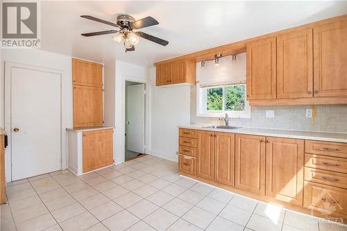 303 Shakespeare Street, Ottawa, ON - Indoor Photo Showing Kitchen