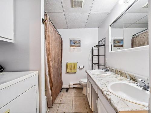 Salle de lavage - 479  - 481 Rue Notre-Dame, Saint-Alexis-Des-Monts, QC - Indoor Photo Showing Bathroom