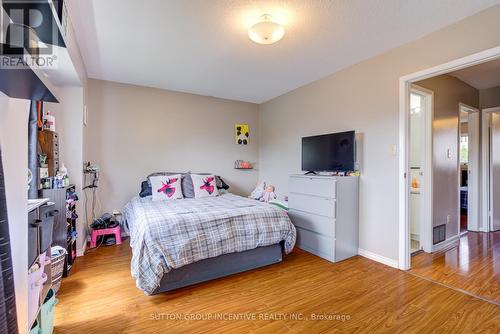 8 - 8 Guildford Crescent, Brampton, ON - Indoor Photo Showing Bedroom