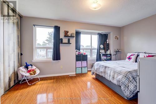 8 - 8 Guildford Crescent, Brampton, ON - Indoor Photo Showing Bedroom