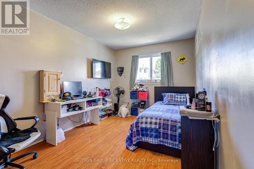 8 - 8 Guildford Crescent, Brampton, ON - Indoor Photo Showing Bedroom