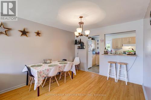 8 - 8 Guildford Crescent, Brampton (Central Park), ON - Indoor Photo Showing Dining Room