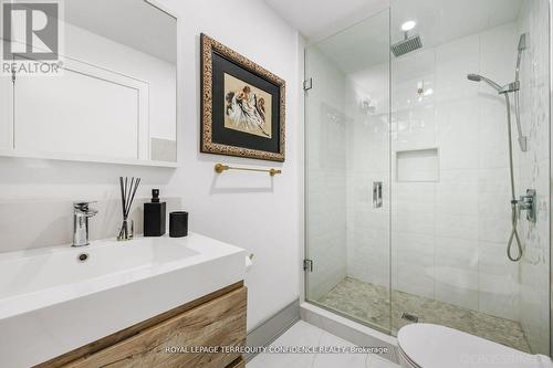 68 Dewlane Drive, Toronto (Newtonbrook West), ON - Indoor Photo Showing Bathroom