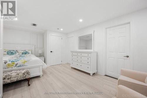 68 Dewlane Drive, Toronto (Newtonbrook West), ON - Indoor Photo Showing Bedroom