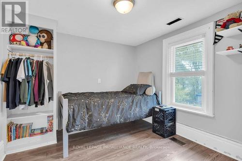 400 Bleecker Avenue, Belleville, ON - Indoor Photo Showing Bedroom