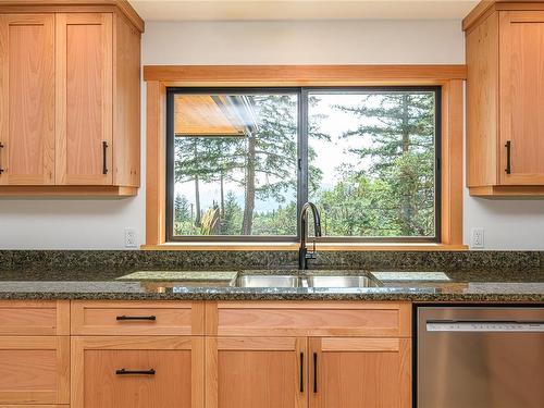 114 Cormorant Cres, Salt Spring, BC 