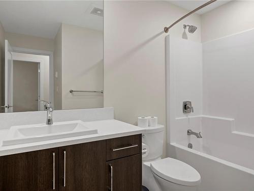 105-2777 North Beach Dr, Campbell River, BC - Indoor Photo Showing Bathroom