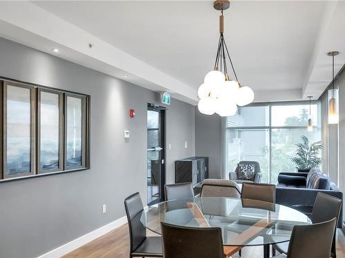 105-2777 North Beach Dr, Campbell River, BC - Indoor Photo Showing Dining Room