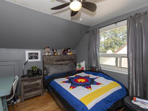 745 Syndicate Avenue N, Thunder Bay, ON - Indoor Photo Showing Bedroom