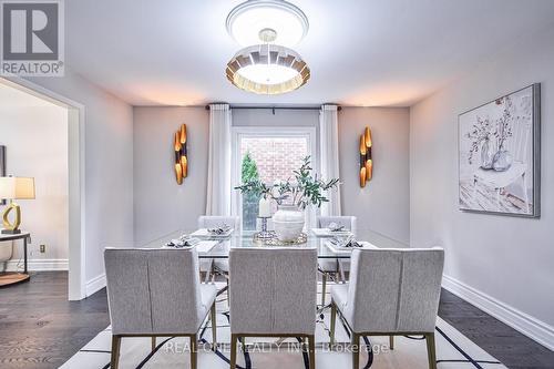 1321 Monks Passage, Oakville (Glen Abbey), ON - Indoor Photo Showing Dining Room