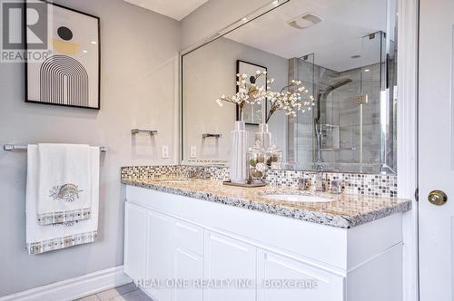 1321 Monks Passage, Oakville (Glen Abbey), ON - Indoor Photo Showing Bathroom