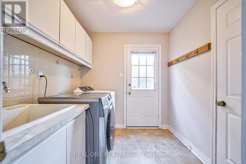 1321 Monks Passage, Oakville (Glen Abbey), ON - Indoor Photo Showing Laundry Room